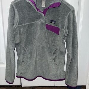 Patagonia Women's Fleece Sweater in Gray and Purple